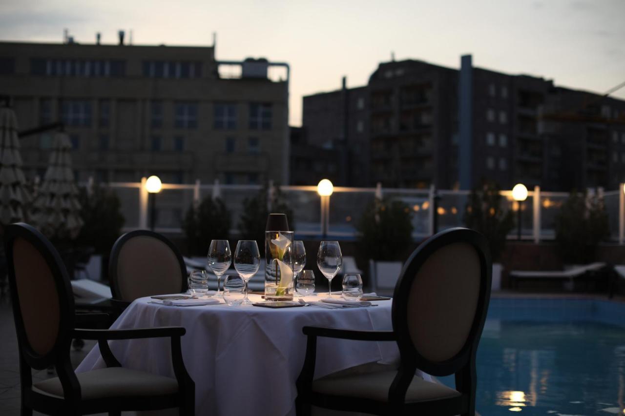 耶烈万格兰德酒店 - 世界小型豪华酒店 外观 照片 The Pool Bar